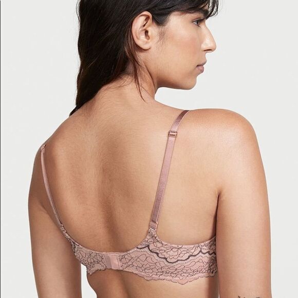 ✨HP✨DREAM ANGELS
Lightly-Lined Smooth Demi Bra✨ - Picture 2 of 5